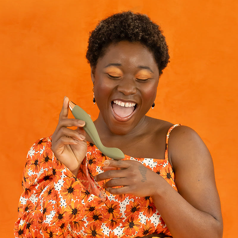 Compact clitoral and G-spot vibrator hand-held design